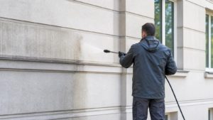 Fassadenreinigung in Berlin: So bleibt die Gebäudehülle dauerhaft gepflegt